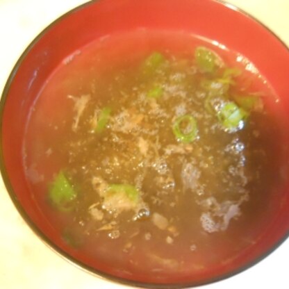 トヨタカロさんこんばんは(^o^)丿
暑い時は火を使って味噌汁作りは暑いよね(>_<)でもこれならお湯を注ぐだけで簡単♪しかも美味しい❤
ごちそうさま（＾－＾）